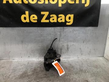 Remklauw (Tang) rechts-voor van een Volvo S40/V40 beschikbaar voor biedingen