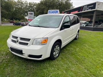 Dodge caravan essence utilitaire 4 place  airco  disponible aux enchères