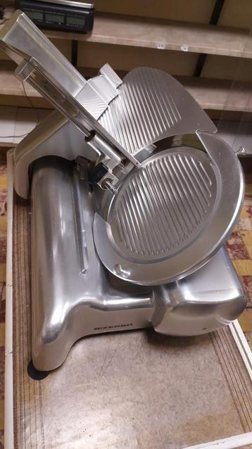 Trancheuse professionnelle Bizerba.  beschikbaar voor biedingen