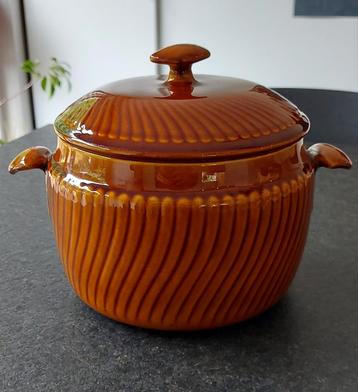 Pot Boch Frères "Trianon" vintage beschikbaar voor biedingen