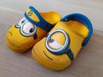 Crocs minions maat 6 / maat 22-23, Enfants & Bébés, Comme neuf, Enlèvement ou Envoi