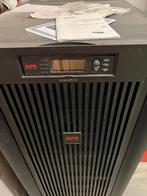 Verkocht! APC Smart-UPS VT  -  ups 3f met alle battery trays, Ophalen, Gebruikt