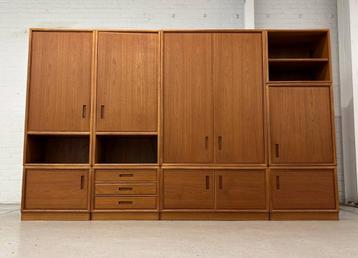 Vintage Teak Dyrlund wandmeubel beschikbaar voor biedingen
