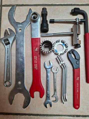 Gereedschap voor fiets beschikbaar voor biedingen