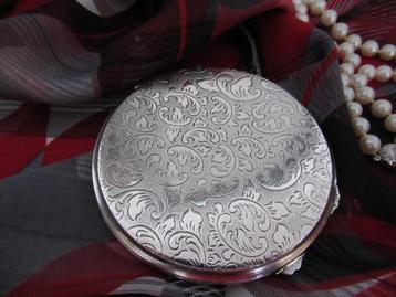 poederdoos-verzilverd-ART DECO-compact powder-1930-VINTAGE beschikbaar voor biedingen