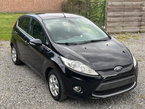 Ford fiesta TITANIUM 1.6Cdti Euro5 1st Eigen klaar voor reg, Auto's, Ford, Particulier, Fiësta, ABS, Airbags, Airconditioning