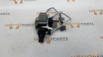 Mercedes W907 Sprinter Sluithulpmotor Rechts A9077602000 beschikbaar voor biedingen