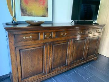 mooie donkere eiken kast voor eetkamer- perfecte staat  beschikbaar voor biedingen