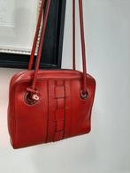 Mooie rode Delvaux Sisal, Handtassen en Accessoires, Tassen | Damestassen, Verzenden, Gebruikt, Rood, Schoudertasje