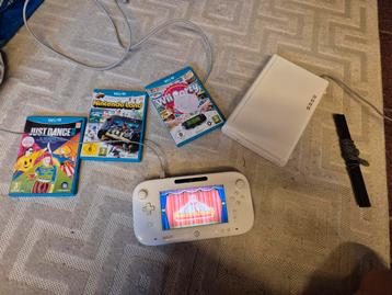 Nintendo wiiu-console compleet met 3 videogames beschikbaar voor biedingen