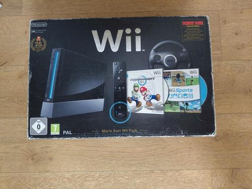 Wii noire en boite pack 25 ans de mario, Games en Spelcomputers, Spelcomputers | Nintendo Wii, Refurbished, Met 1 controller, Met games