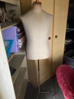 Poupée tailleur homme, Enlèvement