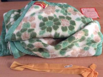 Te koop deken 2 pers beschikbaar voor biedingen