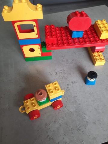 Duplo verschillende sets : voertuigen, blokken, rammelaars.. beschikbaar voor biedingen