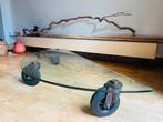 Originele moderne salontafel met glas en wielen, Ophalen, 50 tot 100 cm, Zo goed als nieuw, 150 tot 200 cm