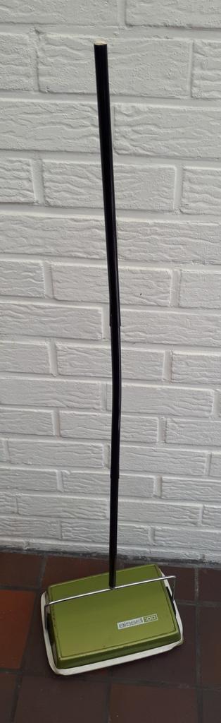 Vintage tapijtveger 'Bissell 100' (jaren '60), Antiek en Kunst, Curiosa en Brocante, Ophalen of Verzenden