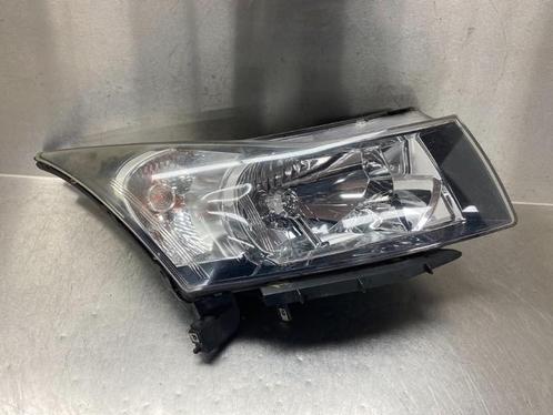 KOPLAMP LINKS Daewoo / Chevrolet Cruze (12412), Auto-onderdelen, Verlichting, Daewoo, Gebruikt