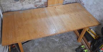 Uitschuifbare Houten Tafel beschikbaar voor biedingen
