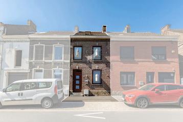 Maison à vendre à Monceau-Sur-Sambre, 3 chambres beschikbaar voor biedingen