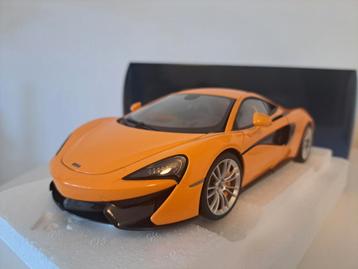 Mclaren 570S Orange Autoart 1/18 Nieuw beschikbaar voor biedingen