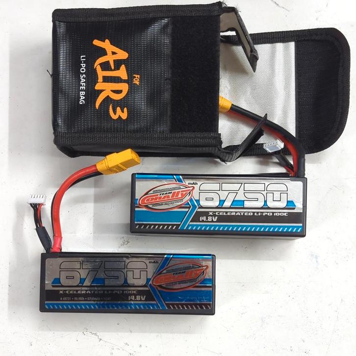 Corally 4s LiPo's 6750mAh, 2 voor €55 (HPI Arrma FG Losi 1/8, Hobby en Vrije tijd, Modelbouw | Radiografisch | Auto's, Gebruikt