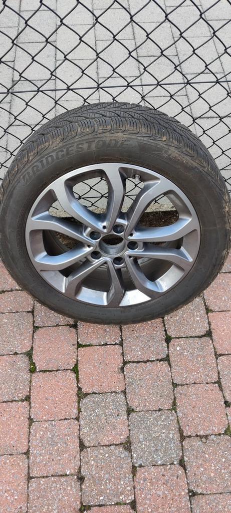 Winterbanden Mercedes C-klasse W205, Auto-onderdelen, Banden en Velgen, Band(en), Winterbanden, 17 inch, 225 mm, Personenwagen