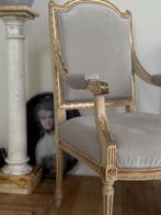 Neoclassical armchair, Ophalen