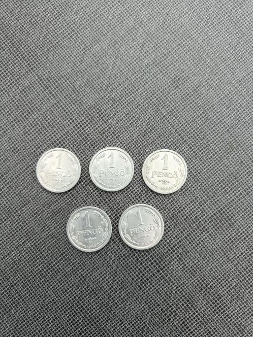 Hongarije. 1 Pengö van 1944 ( 5 x )., Postzegels en Munten, Munten | Europa | Niet-Euromunten, Losse munt, Hongarije, Ophalen of Verzenden