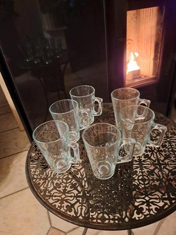 6 verres de boisson chaude 