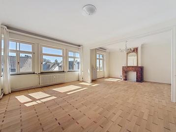 Appartement à louer à Saint-Gilles, 3 chambres, 162 m², Appartement, 3 pièces