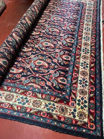 antieke/ vintage groot handgeknoopt tapijt 