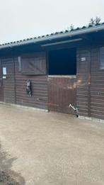 4 paarden stalen te huur op een kleine Privé stalling, Dieren en Toebehoren, Stalling en Weidegang, Stalling