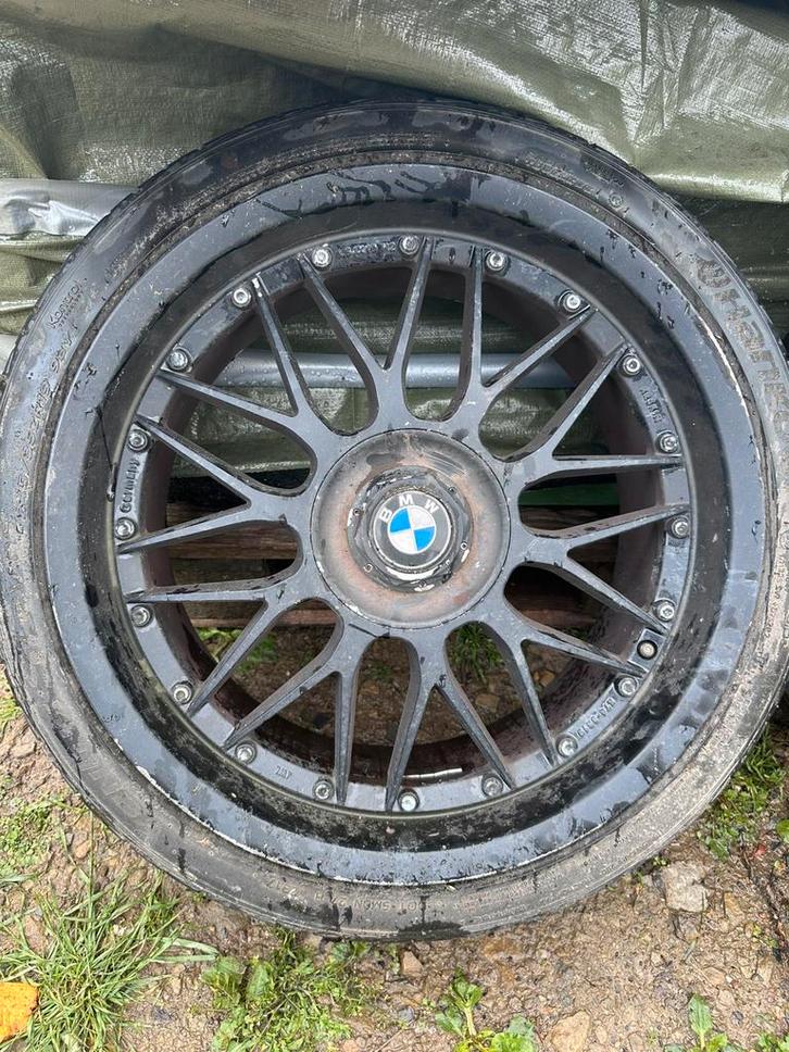 À VENDRE TRÈS BELLES BMW JANTES MARQUE KESKIN MADE N GERMANY, Auto-onderdelen, Banden en Velgen, Band(en), 19 inch, Ophalen