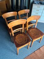 LOT 107: 5 klassieke houten stoelen prachtige vernis, Antiek en Kunst, Ophalen