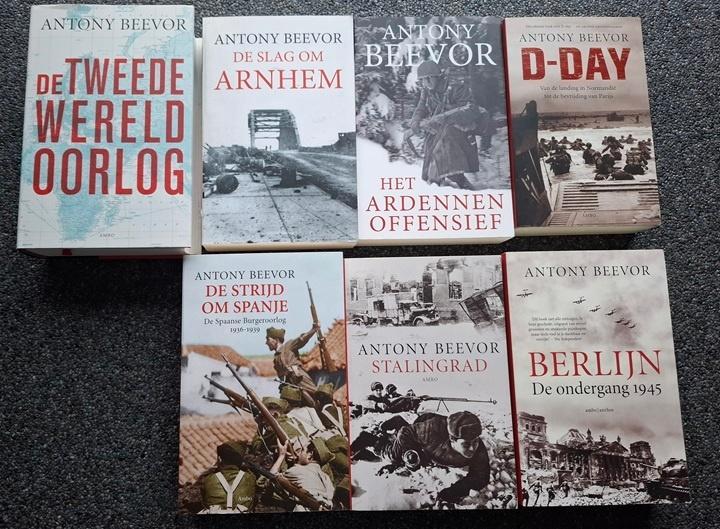 7 boeken van auteur Antony Beevor (WOII), Livres, Guerre & Militaire, Comme neuf, Général, Deuxième Guerre mondiale, Enlèvement ou Envoi