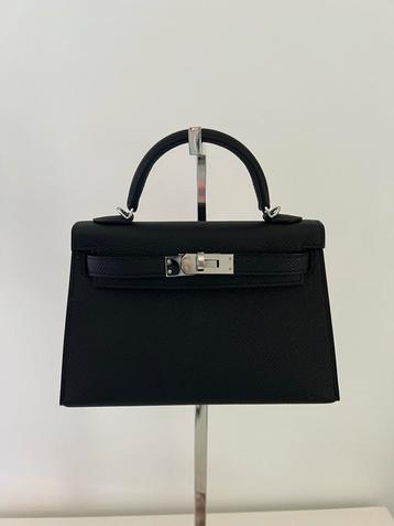 Authentieke Hermès Mini Kelly II beschikbaar voor biedingen