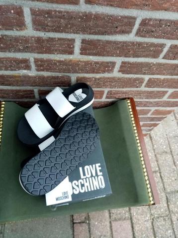 Dames sandalen Love Moschino Mt36 beschikbaar voor biedingen