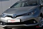 Toyota Auris 1.8i Hybride, Autos, Toyota, 99 ch, 5 places, 1410 kg, Break