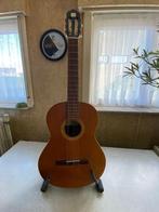 Spaanse Alhambra klassieke gitaar met massief bovenblad, Muziek en Instrumenten, Ophalen, Zo goed als nieuw, Klassieke of Spaanse gitaar