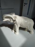 Olifant, Antiek en Kunst, Antiek | Keramiek en Aardewerk, Ophalen of Verzenden