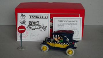 Pixi 4704 Gaston in zijn auto beschikbaar voor biedingen