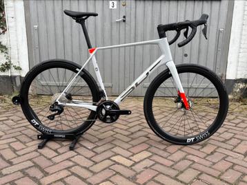 SUPERIOR X-ROAD RACE/GRAVEL 58 CARBON DI2 12SP AANBIEDING!! beschikbaar voor biedingen
