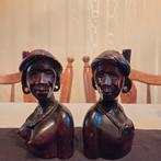 Handgesneden houten beeldjes – man & vrouw, Enlèvement ou Envoi