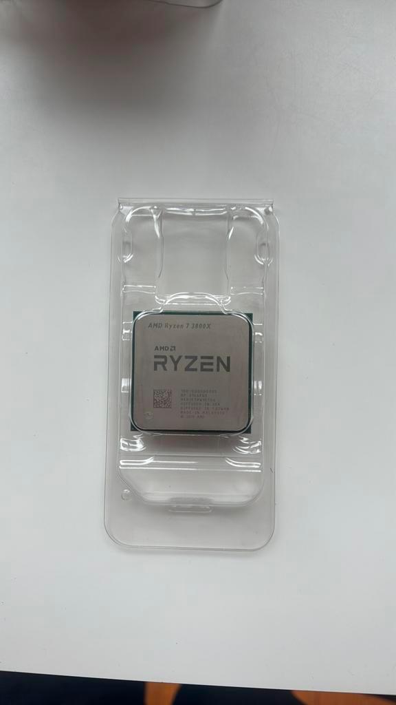 AMD Ryzen 7 3800X inclusief Heat Sink Fan, Computers en Software, Processors, Zo goed als nieuw, 16-core, 4 Ghz of meer, Ophalen of Verzenden