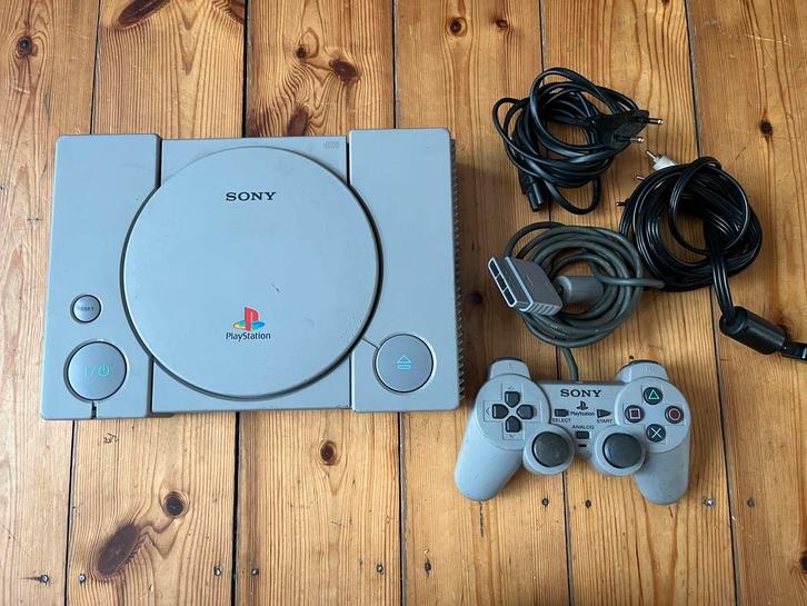 PlayStation 1 + manette DualShock – Très bon état, Games en Spelcomputers, Spelcomputers | Sony PlayStation 1, Zo goed als nieuw