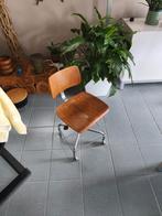 Chaise de médecin années 60 de la marque Bremshey, Enlèvement