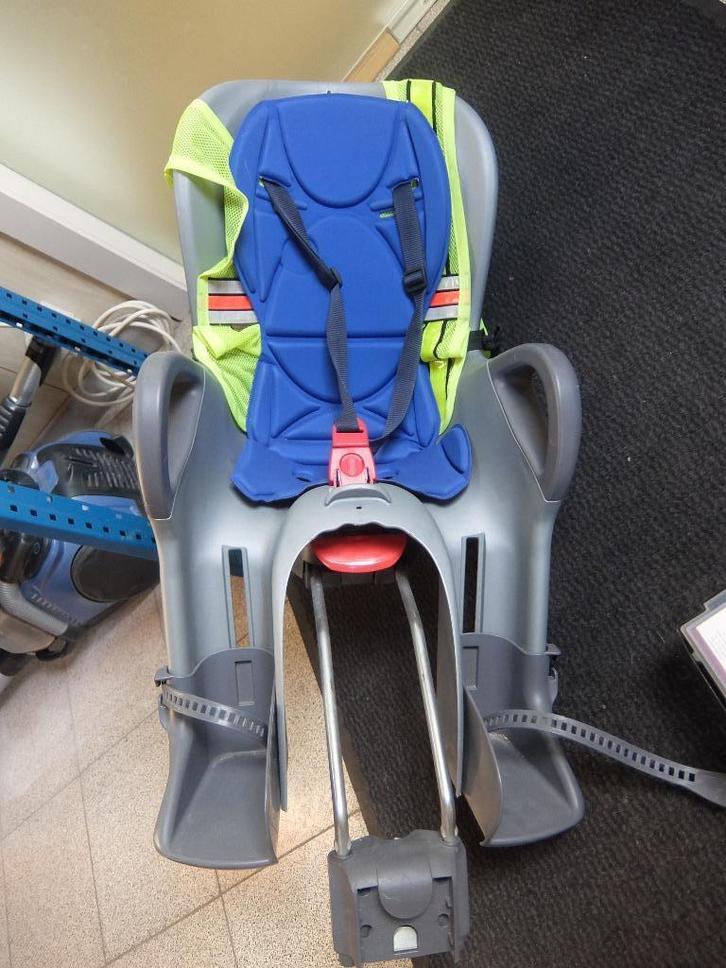 Fietsstoeltje voor kind, Fietsen en Brommers, Fietsaccessoires | Fietsstoeltjes, Gebruikt, Achterzitje, Voetsteuntjes, Ophalen