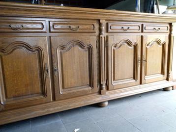 Dressoir in eik, eiken kast beschikbaar voor biedingen
