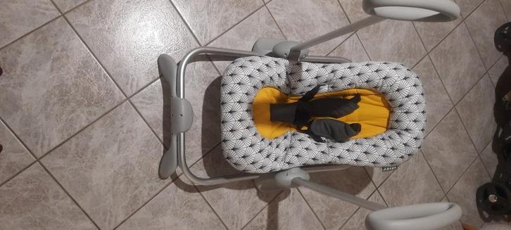 Beaba up and down, Kinderen en Baby's, Kinderstoelen, Nieuw, Gordel(s), Ophalen