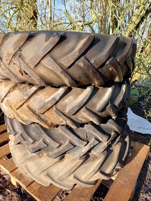 11-2/28 banden, Zakelijke goederen, Landbouw | Onderdelen | Banden, Velgen en Assen, Ophalen